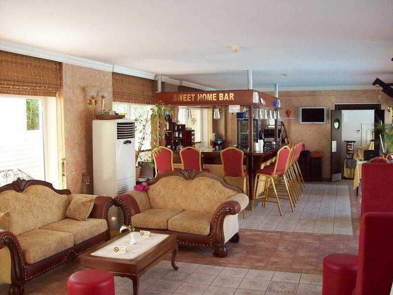 Sweet Home Hotel Side Exterior photo